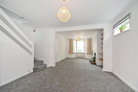 3 bedroom terraced house to rent, Ford Road., Arundel