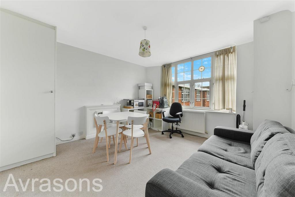 Apartment in London - View 3