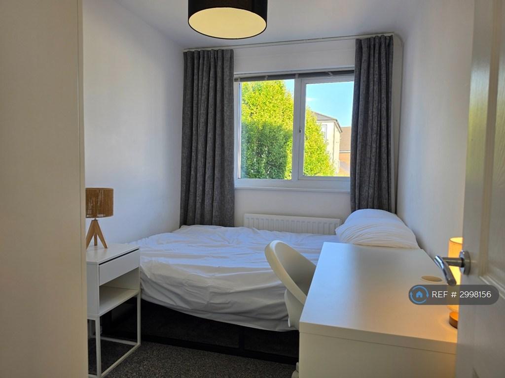 House in Patchway, Tallsticks, Stoke Park and Cheswick - More