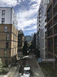 2 bedroom flat to rent, Lucienne Court, London, E14