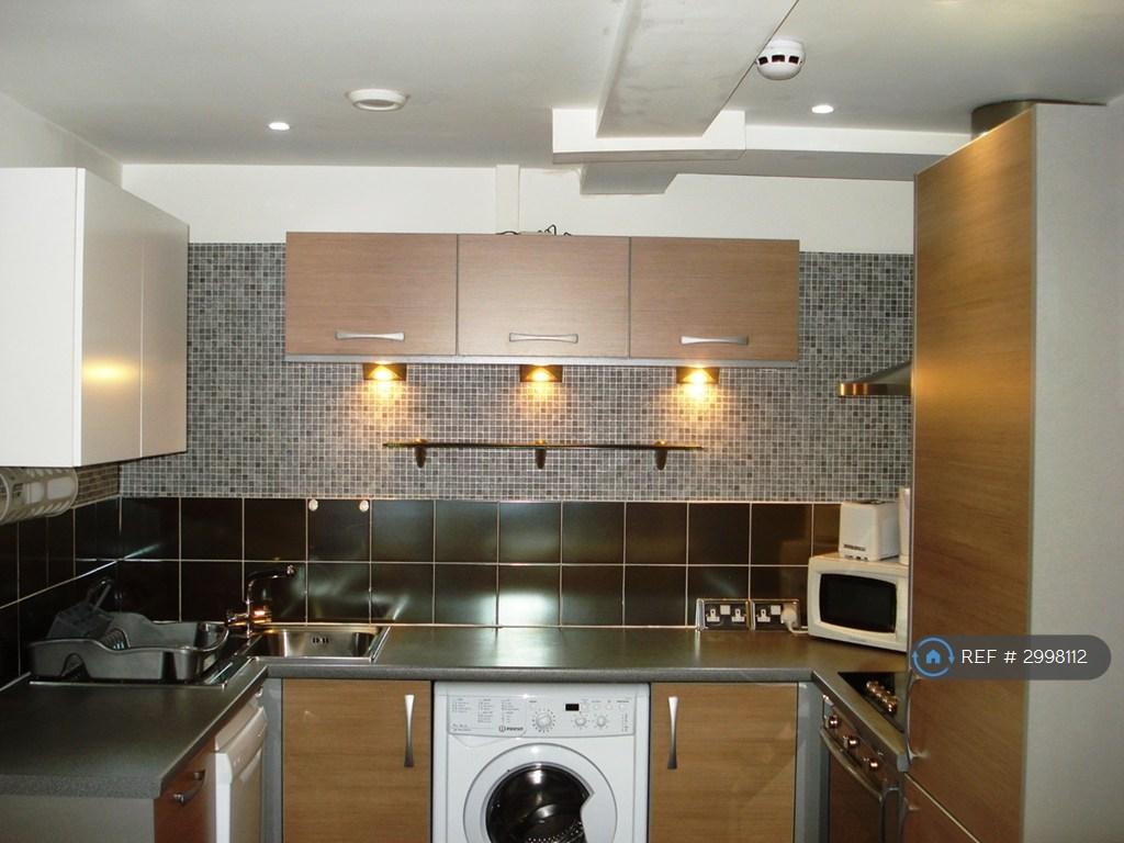Apartment in Nottingham, Lace Market, St Ann's - View 2