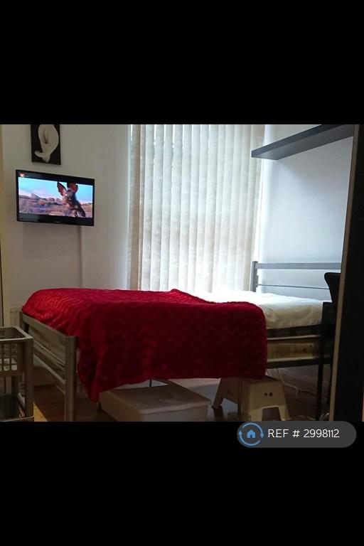 Apartment in Nottingham, Lace Market, St Ann's - View 5