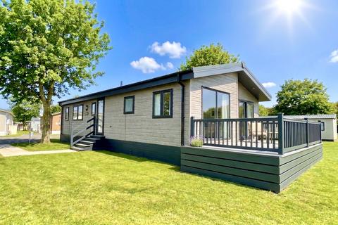2 bedroom lodge for sale, York YO42