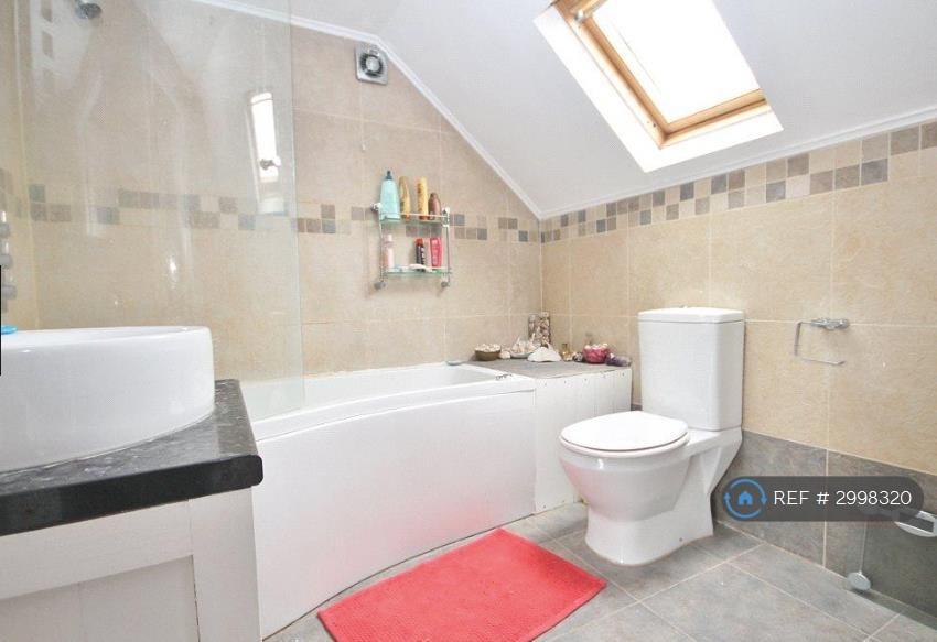Apartment in London - View 3