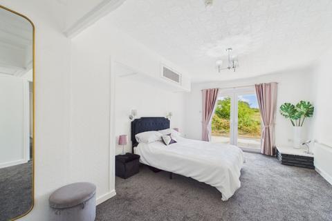 5 bedroom detached bungalow for sale, Crosslanes, Kilgetty, SA68