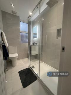 5 bedroom terraced house to rent, Westdown Road, London, E15