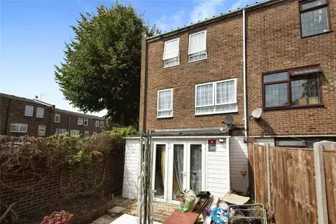 St. Edmunds Close, Erith DA18