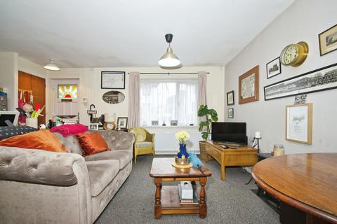 2 bedroom bungalow for sale, De Braose Close, Cardiff, CF5