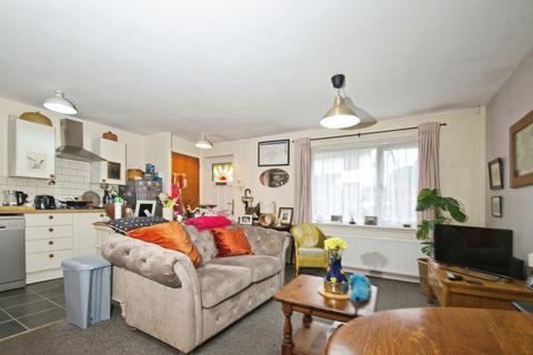 2 bedroom bungalow for sale, De Braose Close, Cardiff, CF5