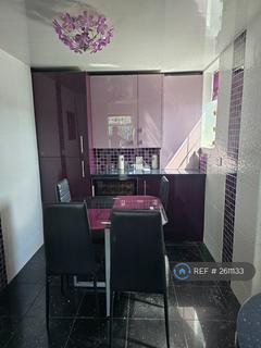 3 bedroom end of terrace house to rent, Burns Lane, Cwmbran, NP44