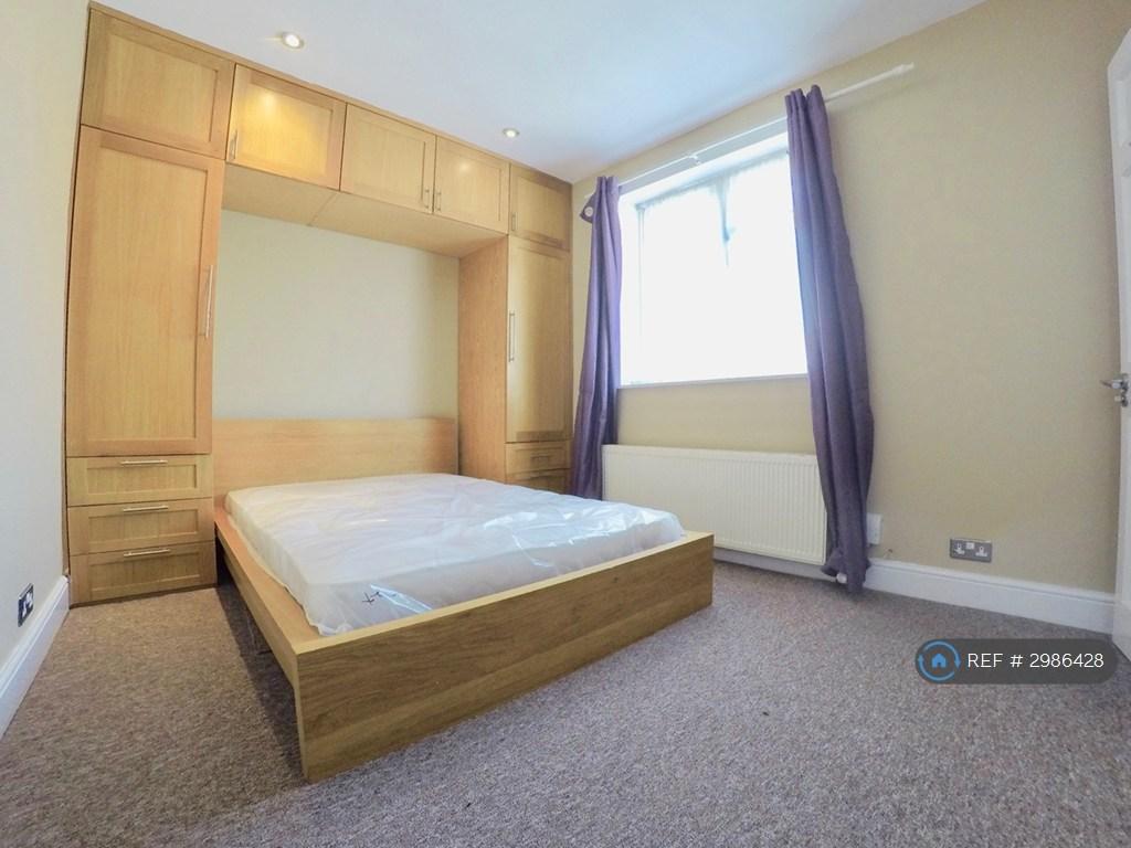 House in London - View 5