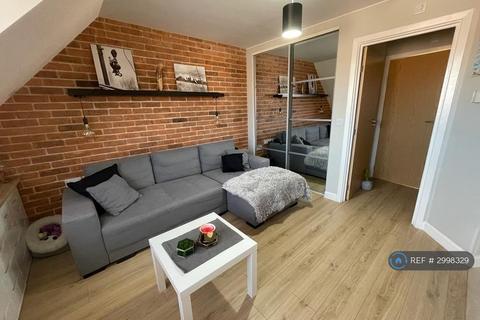 4 bedroom semi-detached house to rent, Yarrow Walk, Red Lodge, IP28