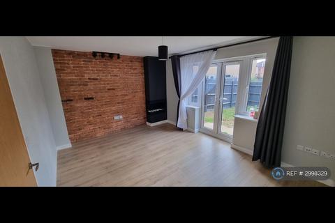 4 bedroom semi-detached house to rent, Yarrow Walk, Red Lodge, IP28
