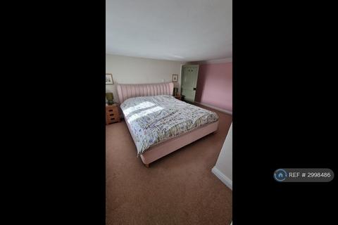 4 bedroom detached house to rent, Newtown, Sixpenny Handley, Salisbury, SP5