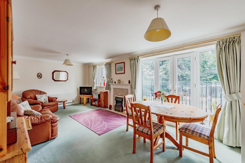 House in Redhill - View 2