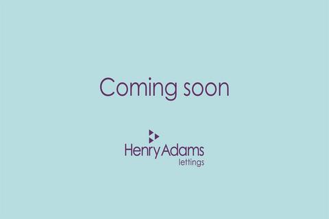 3 bedroom terraced house to rent, Bishopsgate Walk, Chichester, PO19