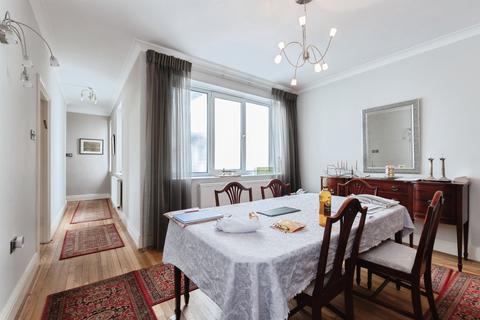 3 bedroom apartment for sale, Bath Road, Bournemouth
