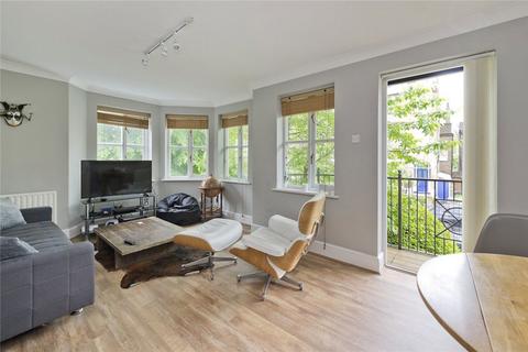 2 bedroom flat to rent, Sycamore Mews, London SW4