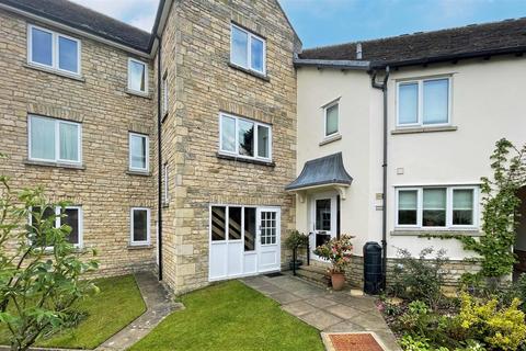 1 bedroom flat to rent, Warrenne Keep, Stamford