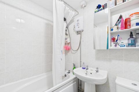 1 bedroom flat to rent, Warrenne Keep, Stamford