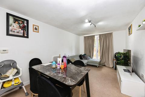 2 bedroom ground floor flat for sale, Drummond Grove, Willesborough, Ashford