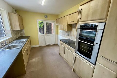 3 bedroom semi-detached house for sale, The Fairway, Darlington