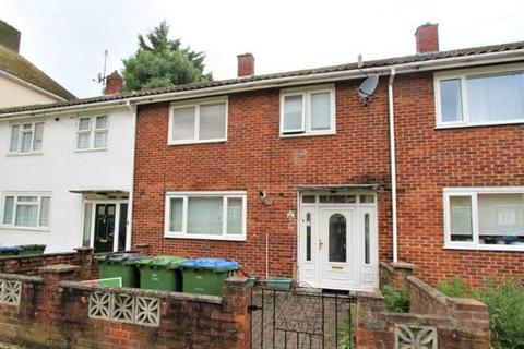 4 bedroom house to rent, Edington Road, Abbey Wood