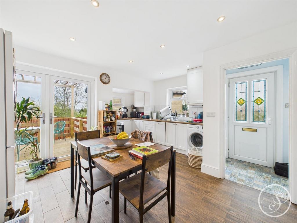 House in Leeds, West Yorkshire - View 5