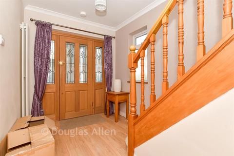 4 bedroom semi-detached house for sale, Arlington Gardens, Harold wood, Essex