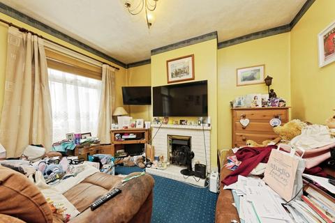 2 bedroom end of terrace house for sale, Grange Road, Ramsgate, Kent, CT11