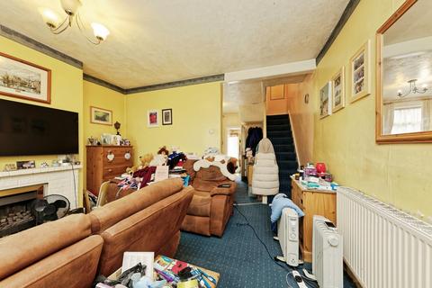 2 bedroom end of terrace house for sale, Grange Road, Ramsgate, Kent, CT11