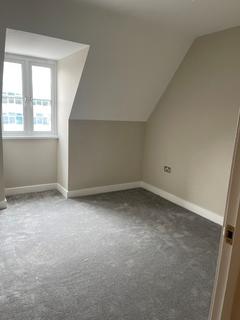 2 bedroom flat to rent, Moulsham Street, Flat 5, Chelmsford CM2