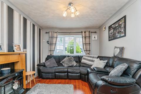 3 bedroom semi-detached house for sale, Minffordd Fields, Gwernymynydd, Mold, Flintshire, CH7