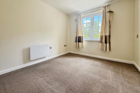 2 bedroom ground floor flat for sale, The Hawthorns, Flitwick, MK45