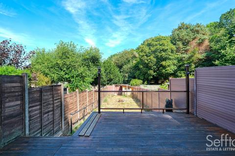 2 bedroom terraced house to rent, Mousehold Avenue, Norwich, Norfolk