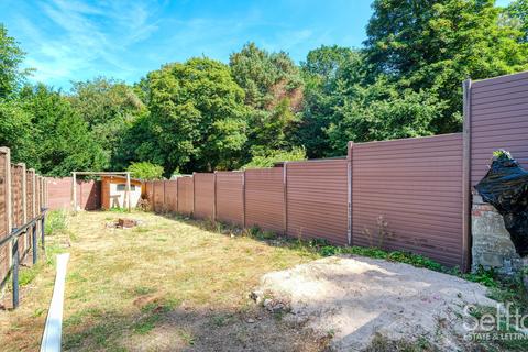 2 bedroom terraced house to rent, Mousehold Avenue, Norwich, Norfolk