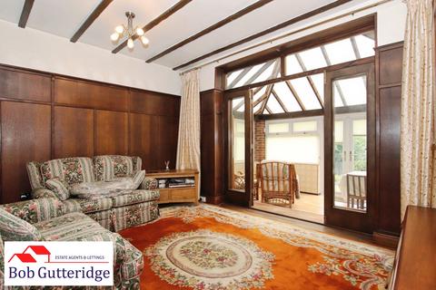 4 bedroom detached house for sale, Inglewood Drive, Porthill, Newcastle