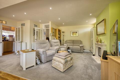 3 bedroom bungalow for sale, Greenhill Gardens, Minster, CT12