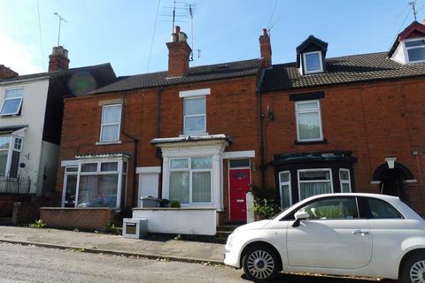 2 bedroom flat to rent, Houghton Road, GRANTHAM