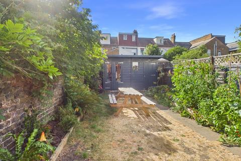 2 bedroom end of terrace house for sale, Alpha Street South, Slough, Berkshire, SL1