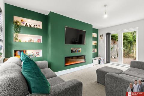 3 bedroom semi-detached house for sale, York Street, Rossington, DN11