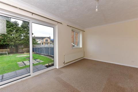 2 bedroom semi-detached house to rent, Dryden Way, Higham Ferrers
