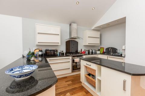 2 bedroom apartment for sale, Western Lane, Mumbles, Swansea