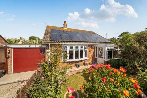 2 bedroom detached bungalow for sale, Lighthouse Close, Happisburgh, NR12