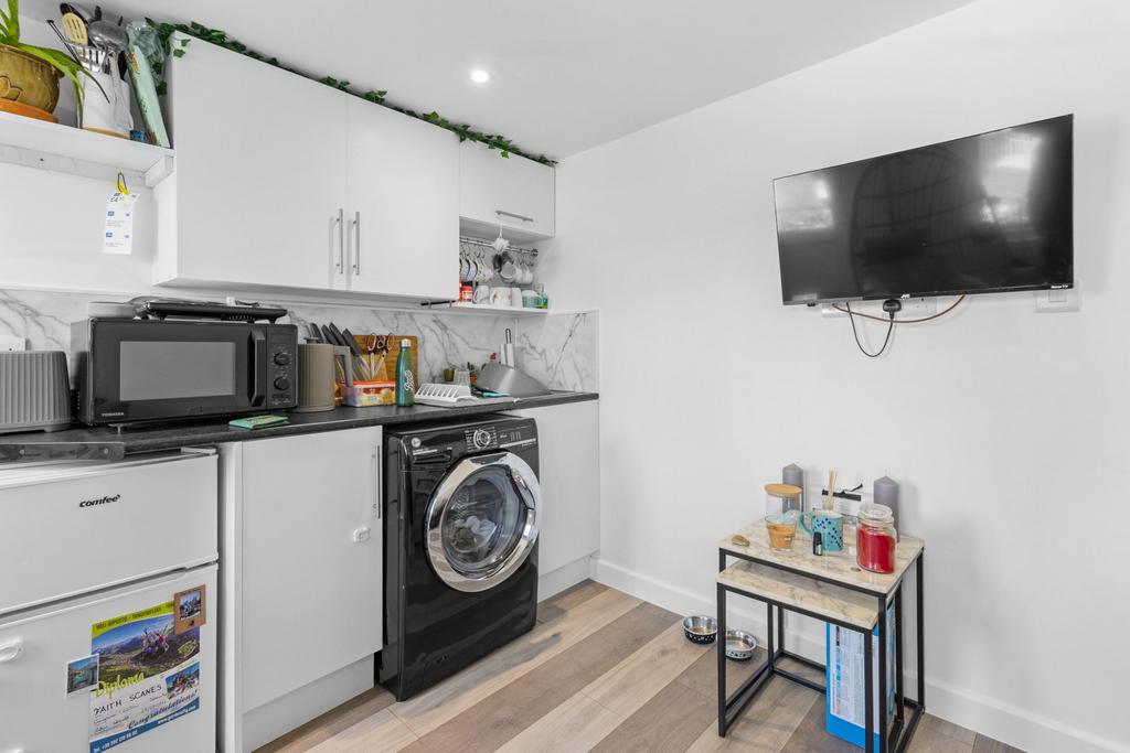 Utility room, utility
