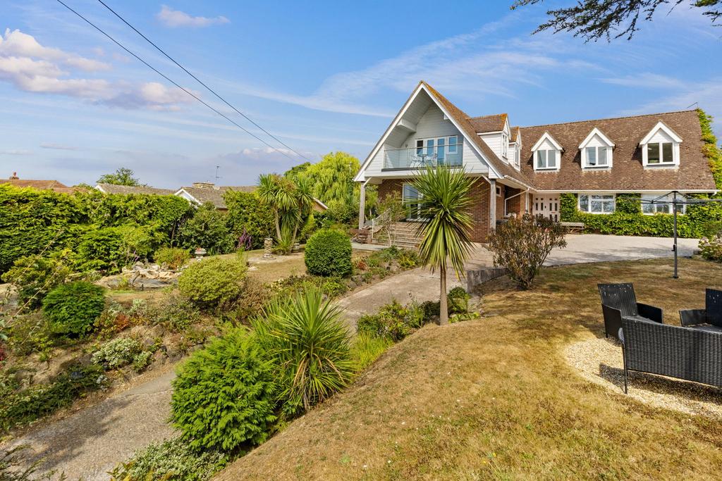 Detached house exterior, garden