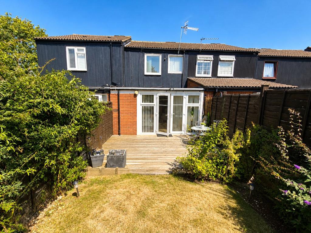 Garden/ Rear Aspect