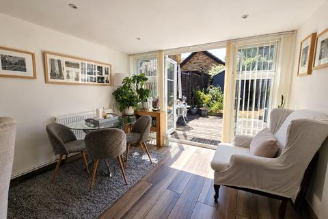 3 bedroom terraced house for sale, Hetherington Way, Hillingdon, Greater London, UB10
