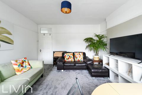 3 bedroom flat to rent, South Croydon CR2