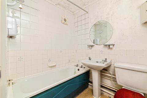 1 bedroom ground floor flat for sale, Nursery Gardens, Welwyn Garden City